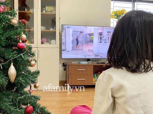 Kênh Youtube cho trẻ nội dung nhảm nhí: Thử thách đập vỡ TV, phá nhà cửa cho vui-1