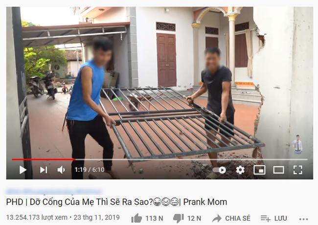 Kênh Youtube cho trẻ nội dung nhảm nhí: Thử thách đập vỡ TV, phá nhà cửa cho vui-2
