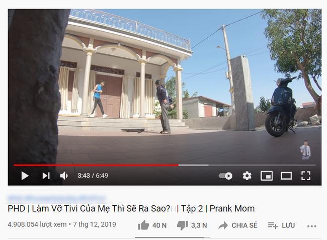 Kênh Youtube cho trẻ nội dung nhảm nhí: Thử thách đập vỡ TV, phá nhà cửa cho vui-3