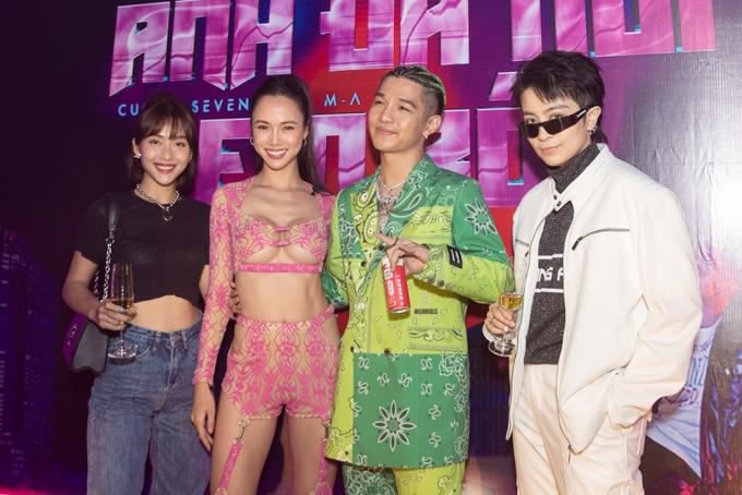 Vũ Ngọc Anh mặc đồ xuyên thấu như nội y trong tiệc sinh nhật Cường Seven-5