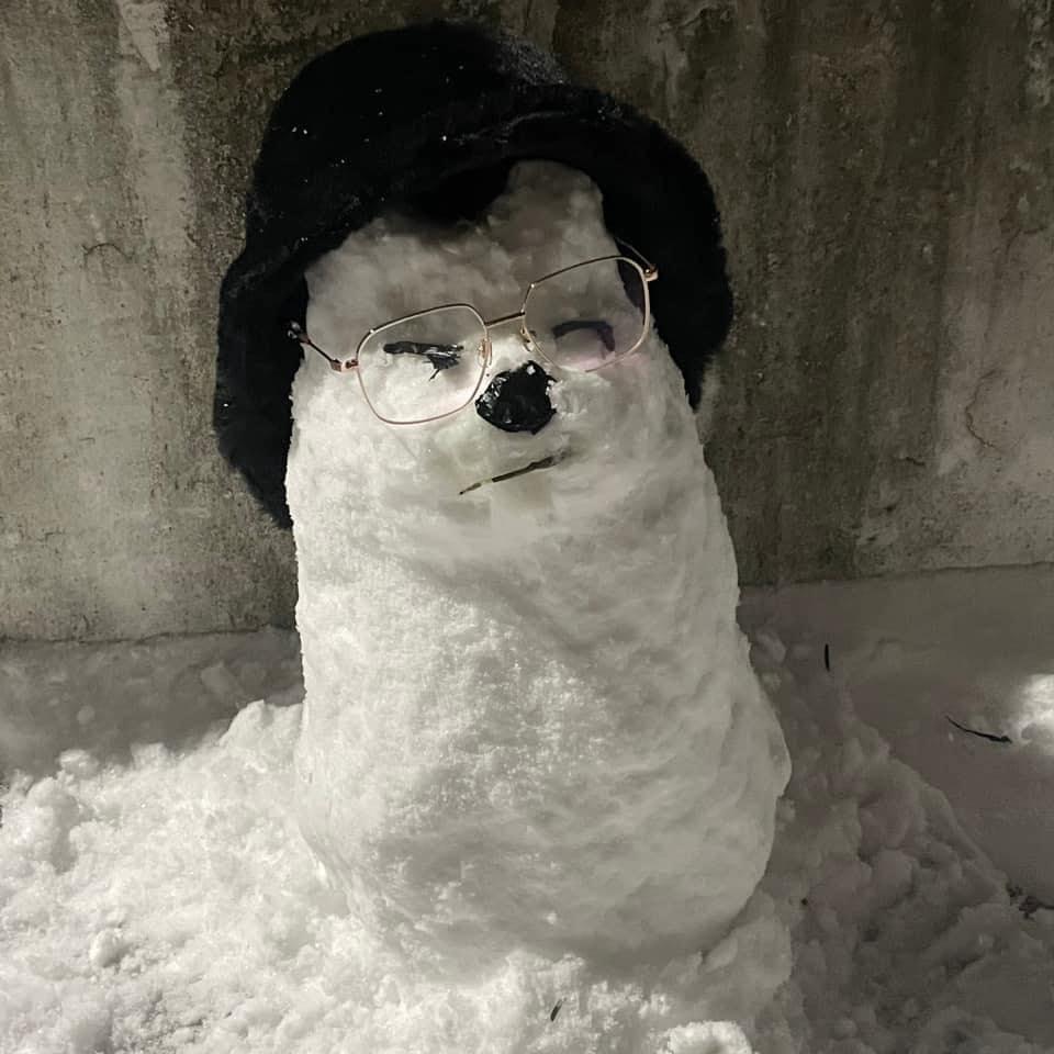 Tuyết rơi dày là lúc những nhà điêu khắc ra đời-8