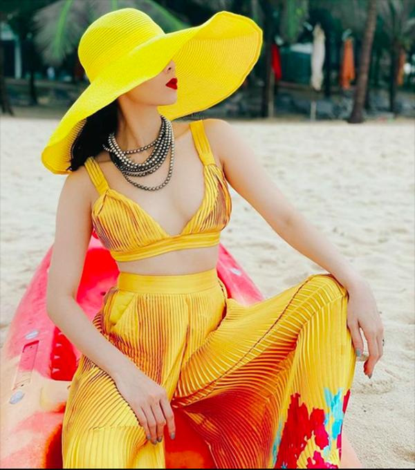 Nhan sắc dậy thì lần hai của Lệ Quyên-6