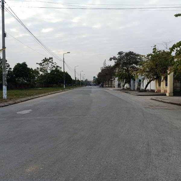 Người phụ nữ bị sát hại dã man ở Hà Nội: Lái xe tải và taxi ngồi nhìn, quay clip-2