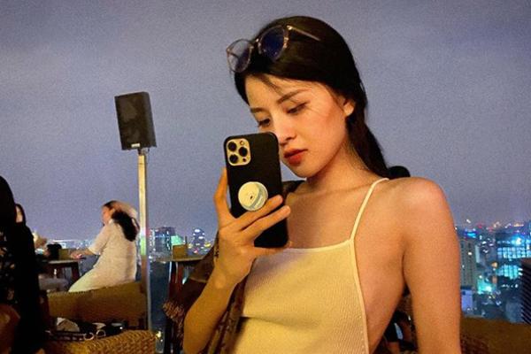 Giật mình hot girl Trâm Anh làm đẹp: Đắp mặt nạ, nằm trợn mắt khoe môi dày như tiêm filter-6