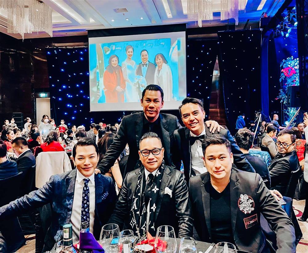 Chồng cũ Lệ Quyên và mỹ nhân 2002 tiếp tục bị soi sánh đôi đi ăn cưới-1