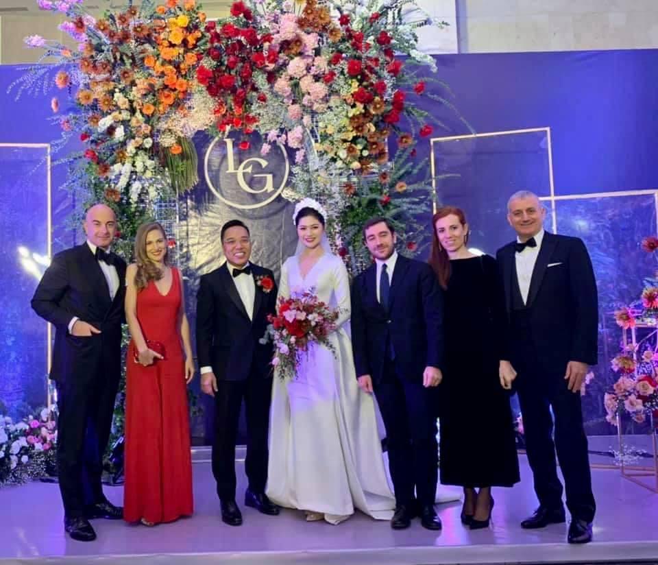 Chồng cũ Lệ Quyên và mỹ nhân 2002 tiếp tục bị soi sánh đôi đi ăn cưới-2