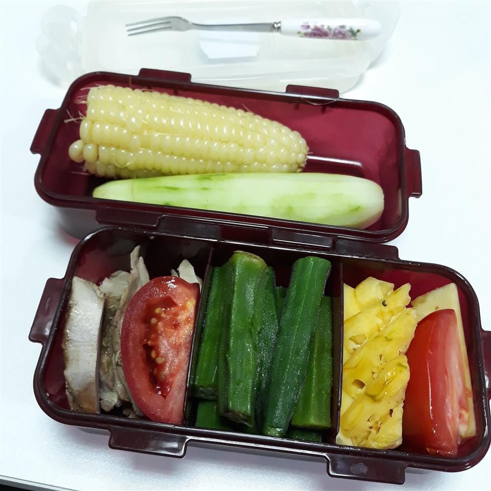 Con gái rượu khoe cơm hộp bố chuẩn bị khiến dân tình ghen tỵ không thôi-11