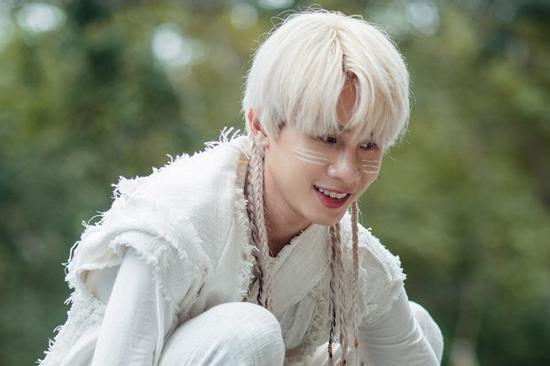 Lyrics 'Đom Đóm' của Jack đưa vào đề thi Ngữ văn gây tranh cãi: Người khen đậm chất thơ, kẻ chê bai vô nghĩa