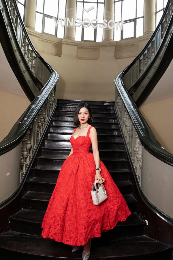 Lệ Quyên xách túi tiền tỷ - Võ Hoàng Yến diện suit cân đẹp dàn mỹ nhân-13