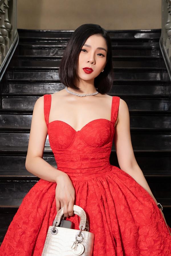 Lệ Quyên xách túi tiền tỷ - Võ Hoàng Yến diện suit cân đẹp dàn mỹ nhân-14