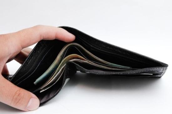 Ví tiền đừng dùng quá 3 năm, nếu không đừng hỏi sao làm ăn mãi không lên