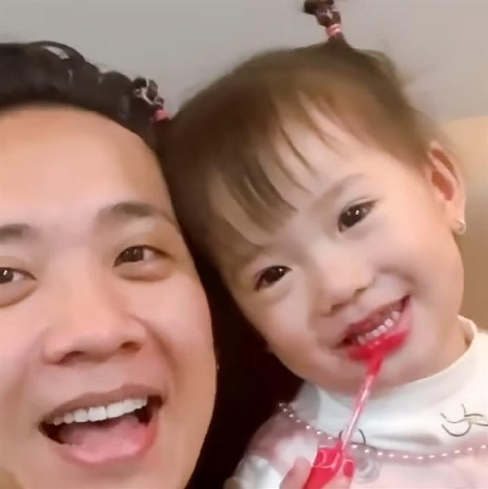 Con gái JustaTee tên bố thì quên nhưng nhạc nào cũng thuộc-2