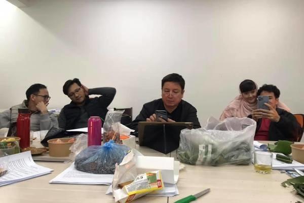 Nghệ sĩ hăng say tập Táo Quân 2021 nhưng vẫn vắng Quốc Khánh-1