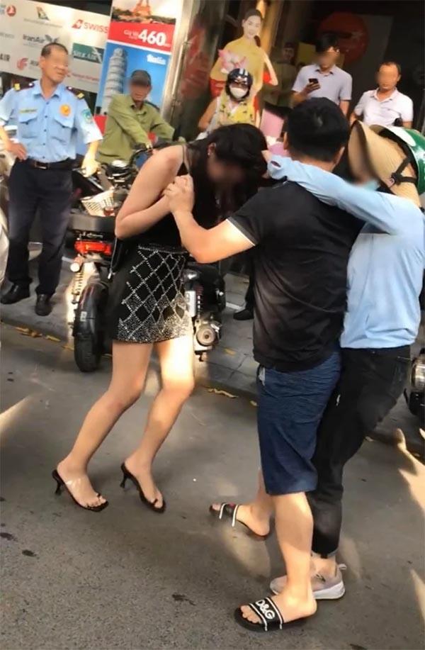 Tiểu tam vụ đánh ghen Lý Nam Đế khoe ảnh lọt chung kết cuộc thi hoa hậu?-1