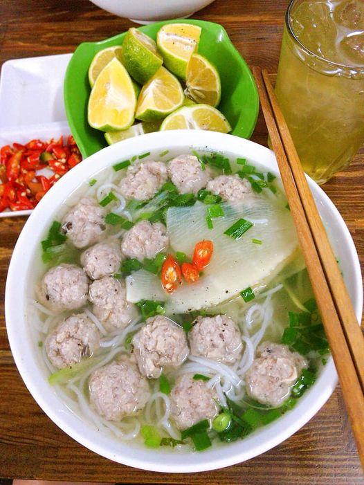 Chưa đầy 100m mà ăn cả thế giới ở ngõ Đào Duy Từ, Hà Nội-5