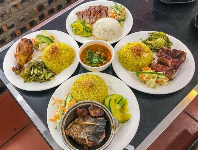 Chưa đầy 100m mà ăn cả thế giới ở ngõ Đào Duy Từ, Hà Nội-3