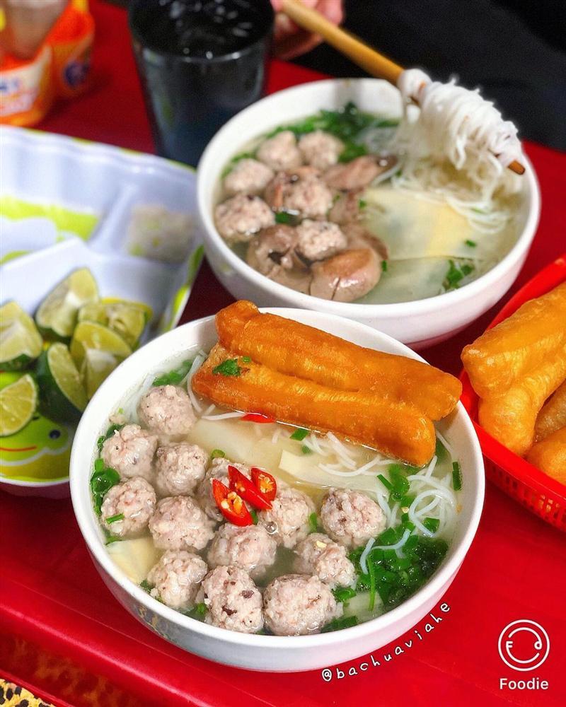 Chưa đầy 100m mà ăn cả thế giới ở ngõ Đào Duy Từ, Hà Nội-6