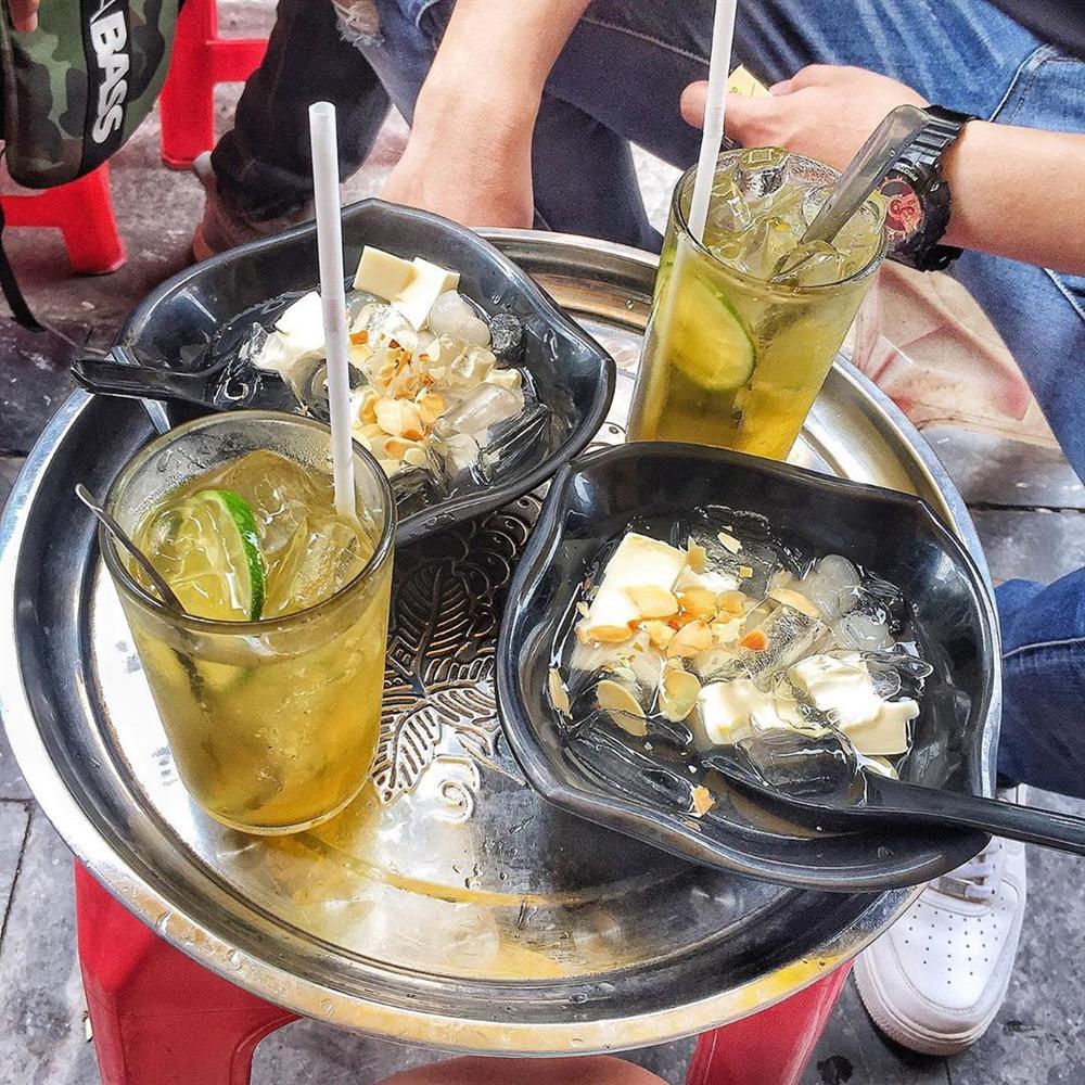 Chưa đầy 100m mà ăn cả thế giới ở ngõ Đào Duy Từ, Hà Nội-11