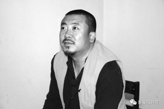 Tên tội phạm bị truy nã trở thành diễn viên trong suốt 13 năm lẩn trốn