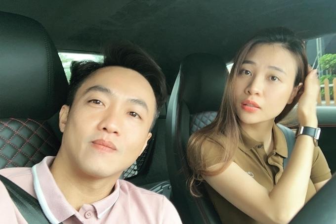 Gu thời trang đồng điệu và sặc mùi tiền của Cường Đô La - Đàm Thu Trang-23