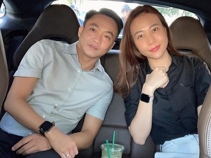 Gu thời trang đồng điệu và sặc mùi tiền của Cường Đô La - Đàm Thu Trang-21