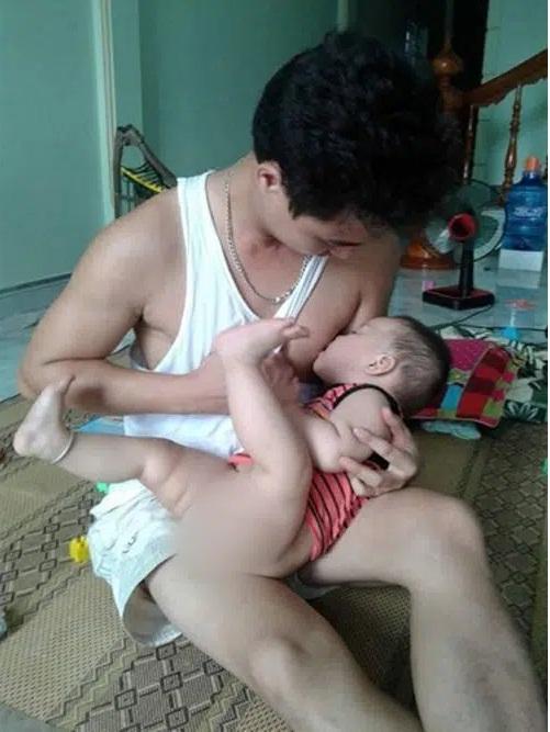 Cười ngất với loạt ảnh các ông bố cao tay giả làm mẹ chiêu dụ con hợp tác răm rắp-4