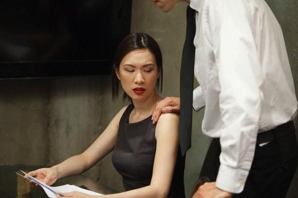 Chồng ví con riêng của vợ mới cưới như của nợ, cô để lại một thứ rồi bỏ đi khiến chồng xanh mặt-2