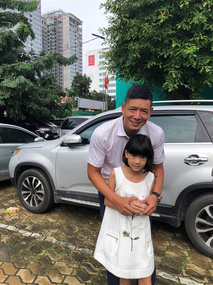 Con gái út kế thừa trọn vẹn vẻ đẹp Bình Minh-10