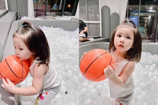 Lâu không xuất hiện, ngoại hình 2 nhóc tỳ nhà anh trai ca sĩ Bảo Thy gây bão-1