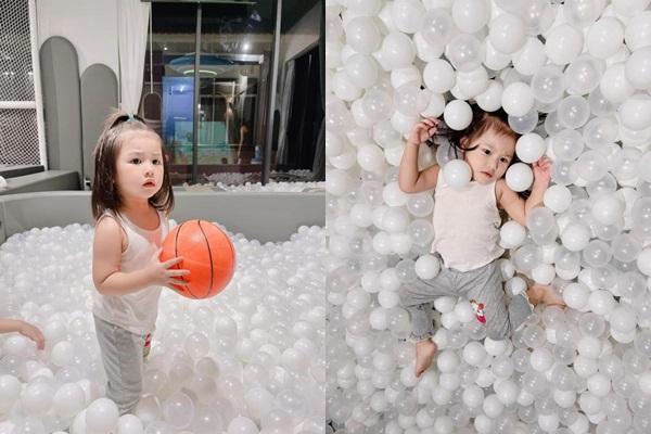 Lâu không xuất hiện, ngoại hình 2 nhóc tỳ nhà anh trai ca sĩ Bảo Thy gây bão-2