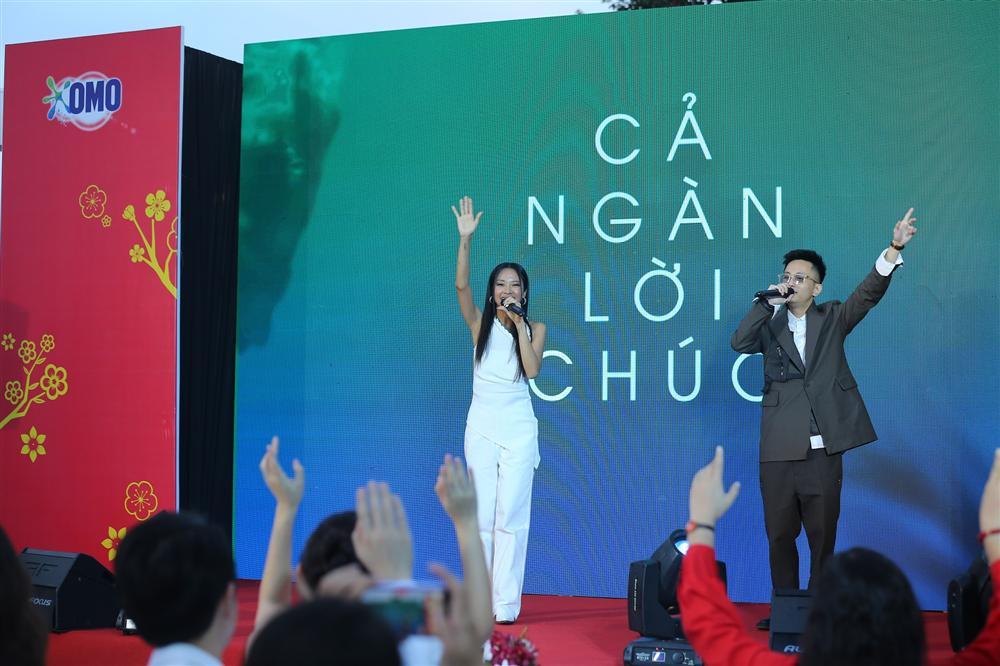 Suboi ‘bắt tay’ Rhymastic, gửi thông điệp nhân văn trong MV mới-2