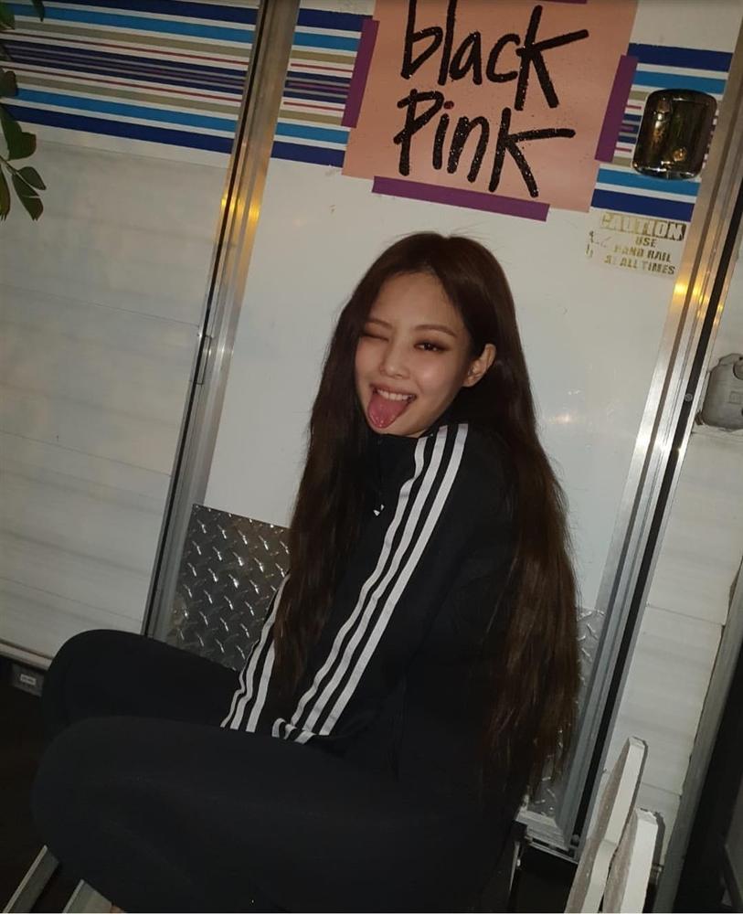 3 dáng pose đặc trưng của Jennie BLACKPINK có ngay ảnh triệu like-11