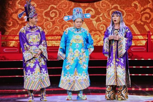 Lộ diện vai diễn của Vân Dung và Chí Trung trong Táo quân 2021-10