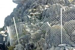 Dân phượt 'hết cửa' check-in ở 'mỏm đá tử thần' trên đèo Mã Pí Lèng sau vụ du khách trượt chân rơi xuống khe đá