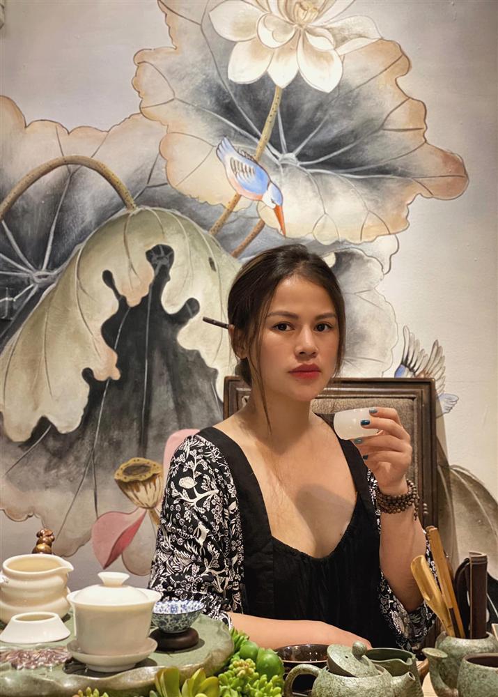 Mẹ Hà Nội chỉ cách làm mứt dừa non ngũ sắc ngon tuyệt cú mèo-1