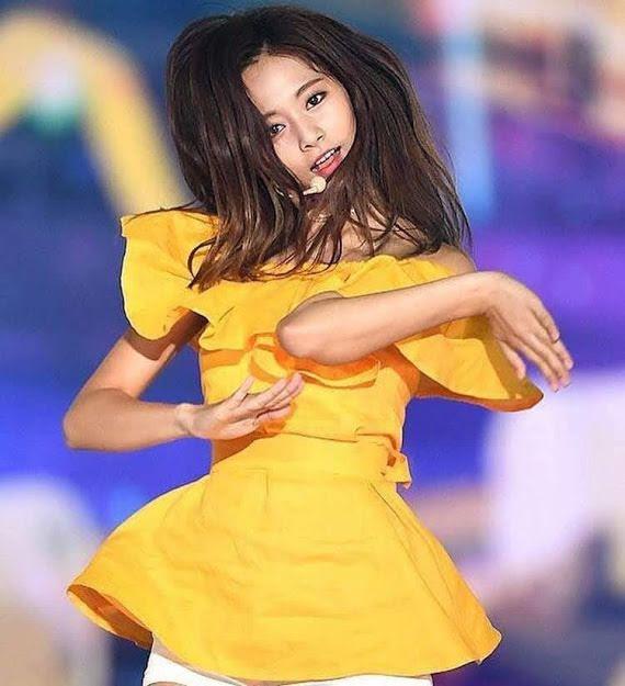 Những khoảnh khắc hài té ghế, hãi kinh dị cực hiếm của dàn Idos Kpop-1