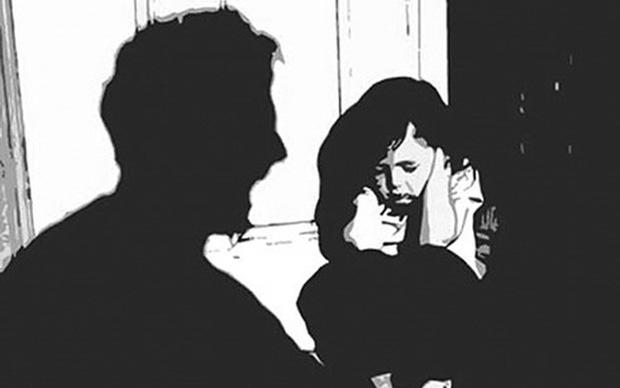 Yêu râu xanh dâm ô bé gái 10 tuổi, đe dọa giết cả nhà khi bị tố cáo-1