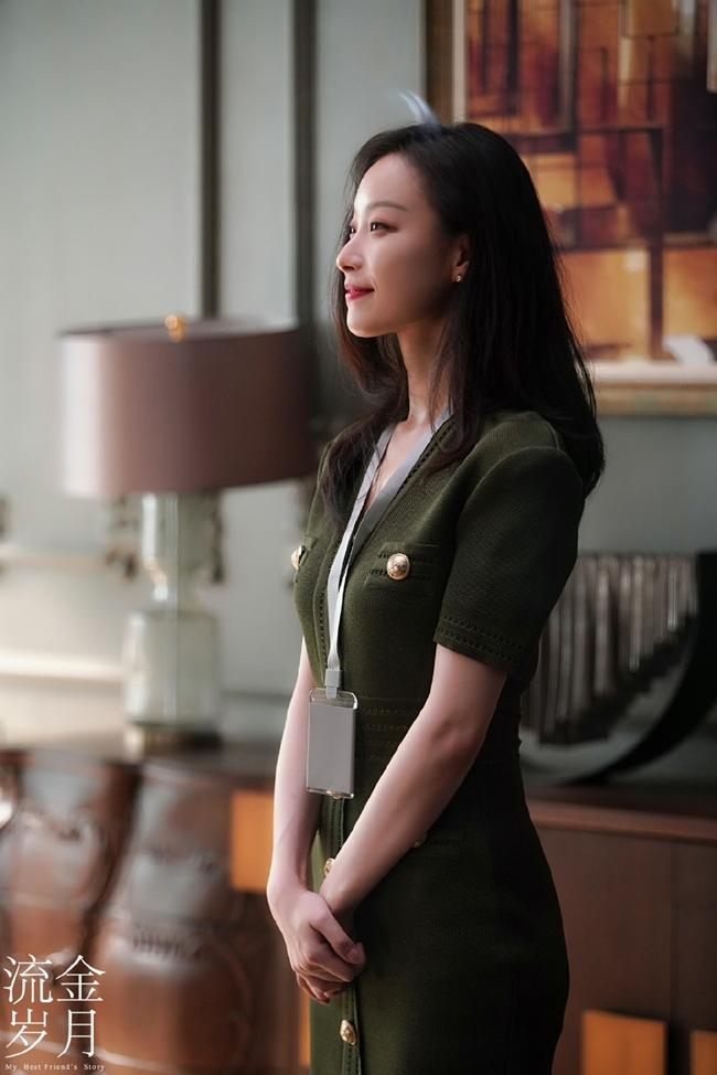 Trong phim, Nghê Ni đóng vai Chu Tỏa Tỏa, một cô gái xinh xắn tràn đầy sức sống và tham vọng. Sở hữu vẻ đẹp sang chảnh, vóc dáng quyến rũ và thần thái nổi bật, Nghê Ni đã hóa thân xuất sắc thành Chu Tỏa Tỏa.