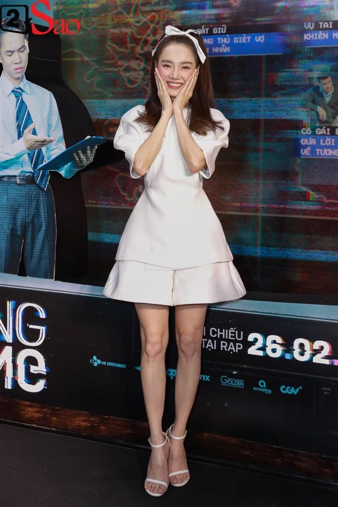 Nhã Phương vừa khóc nấc vừa xin lỗi vì tới trễ họp báo 2 tiếng-6