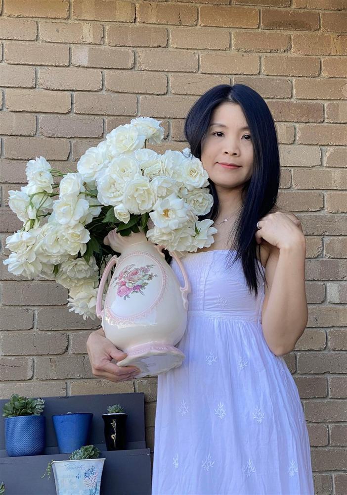 Mẹ 8X ở Australia biến tư gia riêng trở thành shop hoa thanh liễu vạn người mê-1