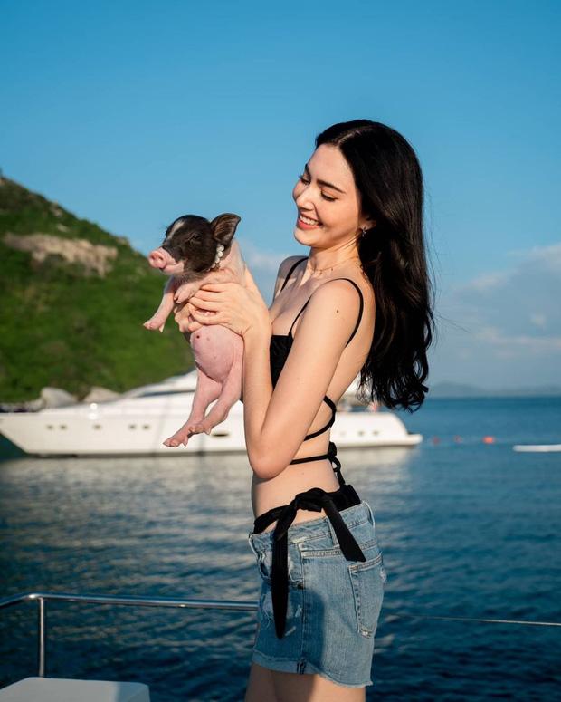 Ma nữ Mai Davika khoe eo nhỏ đến BLACKPINK cũng phải chào thua-2