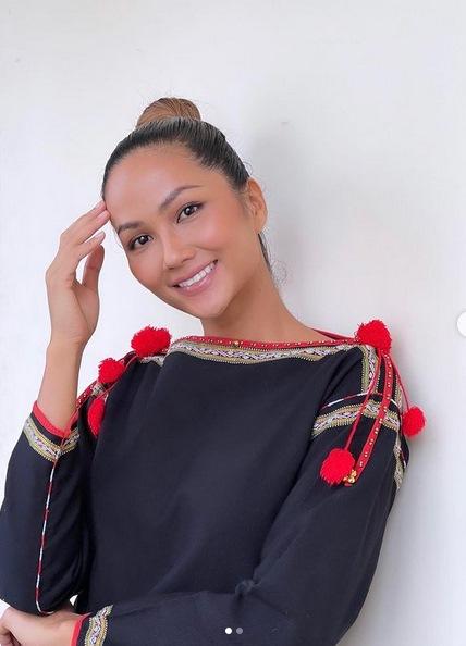 Làn da nâu tạo sự khác biệt nhưng HHen Niê lại bị chê dơ dơ bẩn bẩn-6