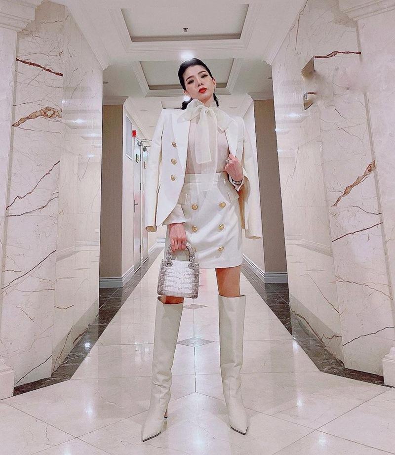 Phối đồ dạo phố tông xanh đẹp mắt như Hari Won - Yến Trang-4