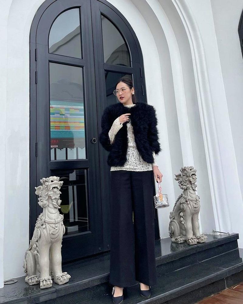 Phối đồ dạo phố tông xanh đẹp mắt như Hari Won - Yến Trang-6