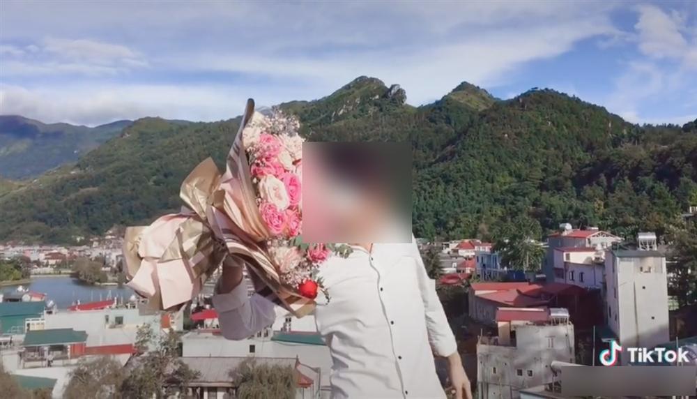 Hé lộ danh tính, nguyên nhân hot TikToker Lào Cai tử vong khi trèo mái nhà quay video-1