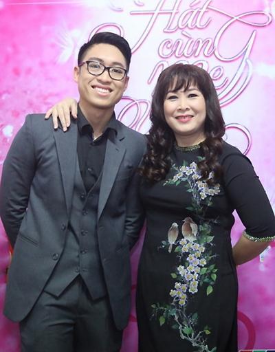 Chân dung quý tử nhà NSND Hồng Vân vừa được mai mối con gái Quyền Linh-2