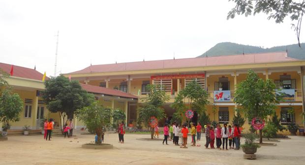 100 học sinh nhập viện nghi ngộ độc khi ăn thực phẩm của đoàn từ thiện-1