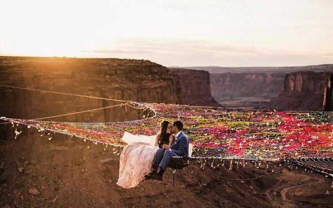 Làm đám cưới trong vườn bưởi trĩu quả, khách muốn ăn cỗ trong bình yên chắc phải đội mũ bảo hiểm-13