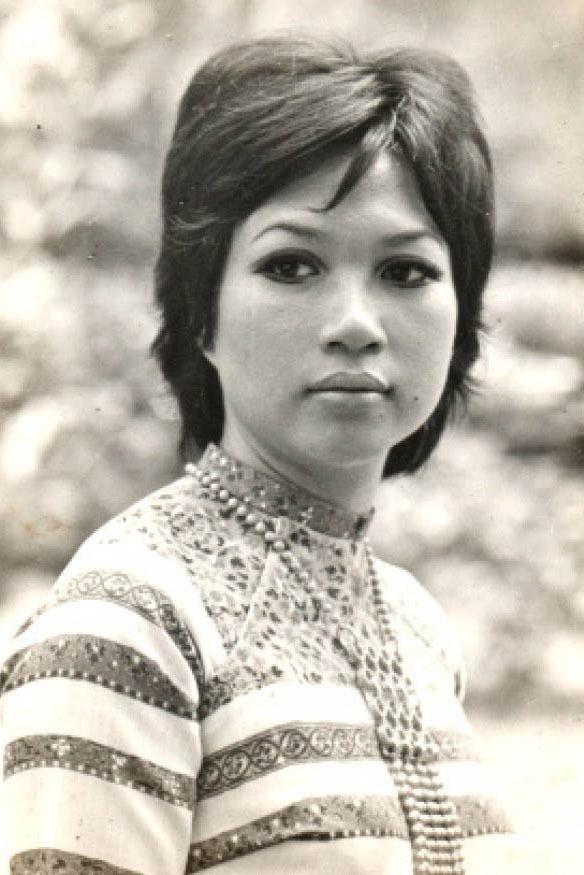 Lệ Thu - tiếng hát bay trên hàng phố bâng khuâng-3