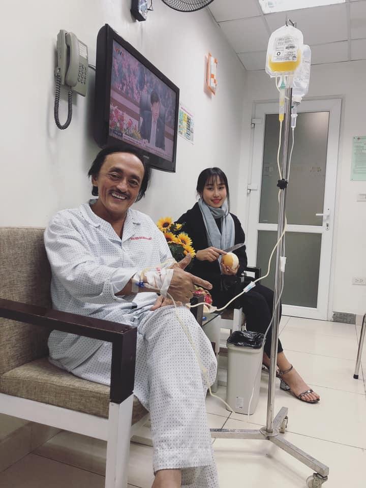 Giang Còi xúc động trong bệnh viện: Chỉ lúc ốm các con mới được thấy ba-2